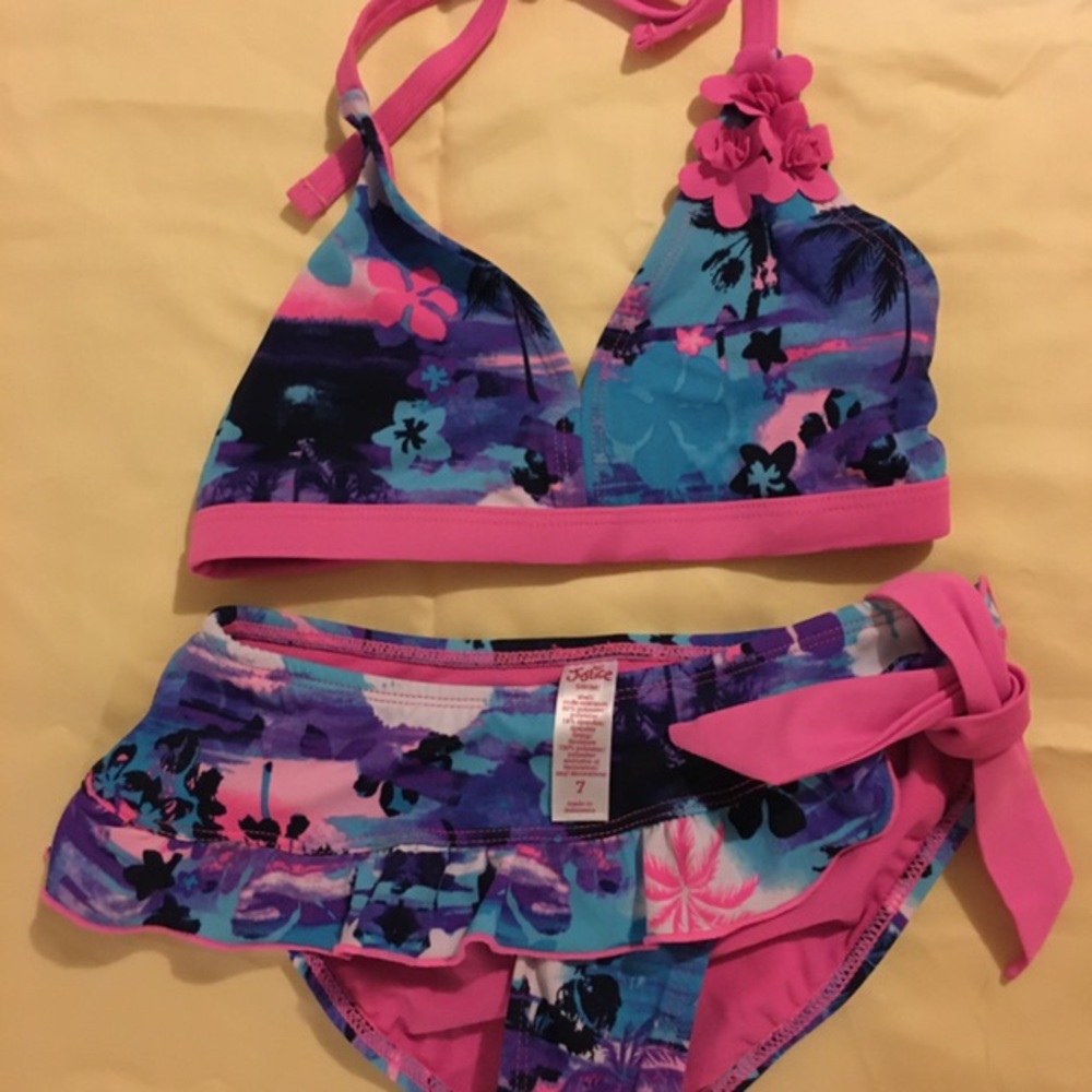Girls bathing suit